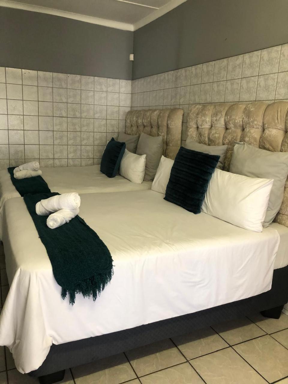 Jnc Lodge Richards Bay Eksteriør bilde