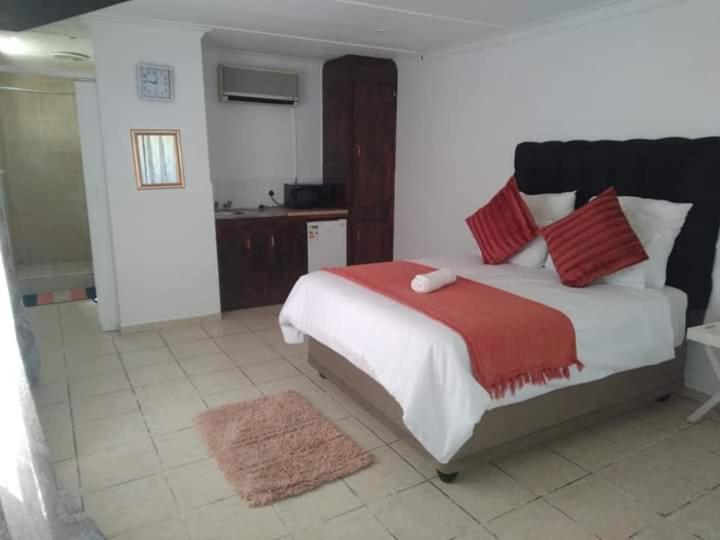 Jnc Lodge Richards Bay Eksteriør bilde