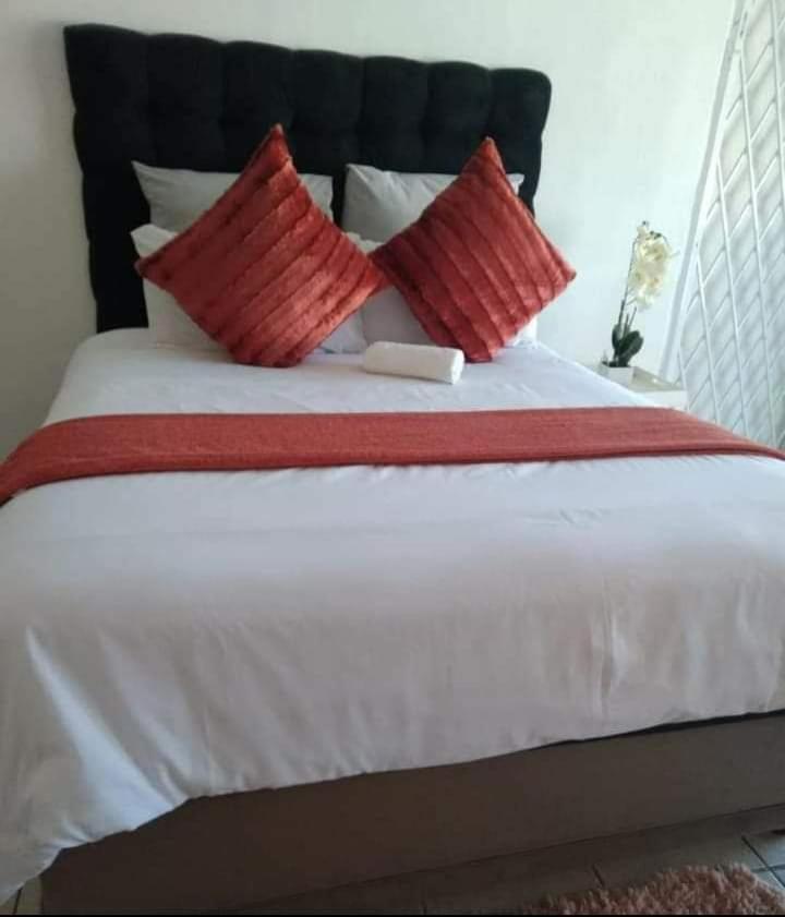 Jnc Lodge Richards Bay Eksteriør bilde