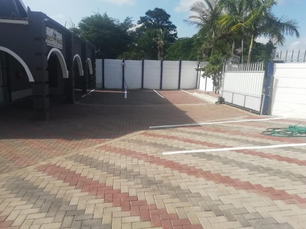 Jnc Lodge Richards Bay Eksteriør bilde